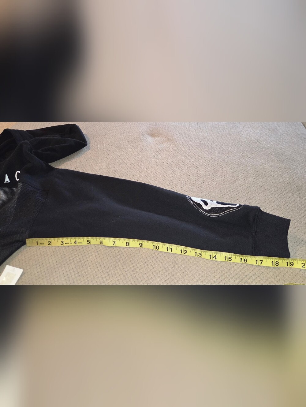 New Ghostface Adult Graphic Black Pullover Hoodie with Long Sleeves Size XS - Picture 9 of 16